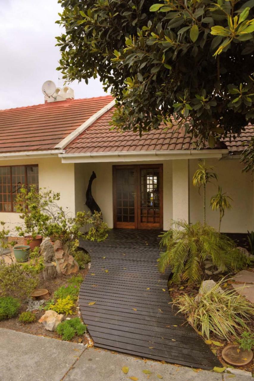 Dolliwarie Guesthouse Parow Exteriör bild
